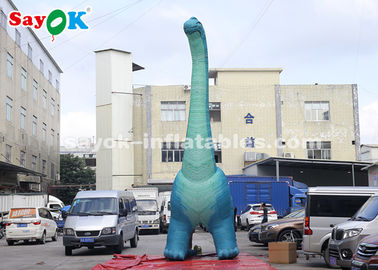 Dinosauro gonfiabile di Natale 7m H Modello gigante di dinosauro gonfiabile con soffiatore d'aria per l'esposizione