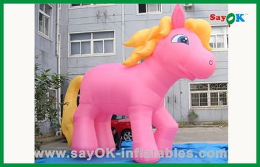 Personaggi dei cartoni animati per feste di compleanno Cavallo gonfiabile rosa Personaggi dei cartoni animati gonfiabili per la pubblicità